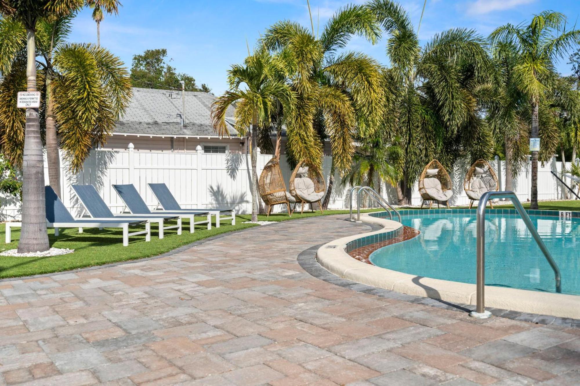 2B1B Stylish Little House W Shared Pool 511 Villa Clearwater Dış mekan fotoğraf